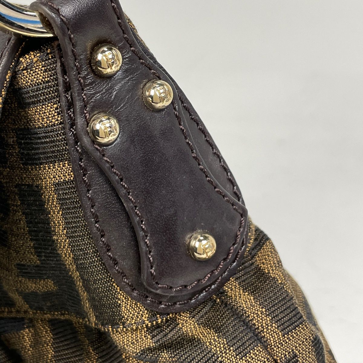 ✨FENDI✨フェンディ✨ズッカ柄✨シルバー金具✨ブラウン✨ハンドバッグ✨ FENDI（フェンディ） ズッカ柄 ミニハンドバッグ キャンバス レザー