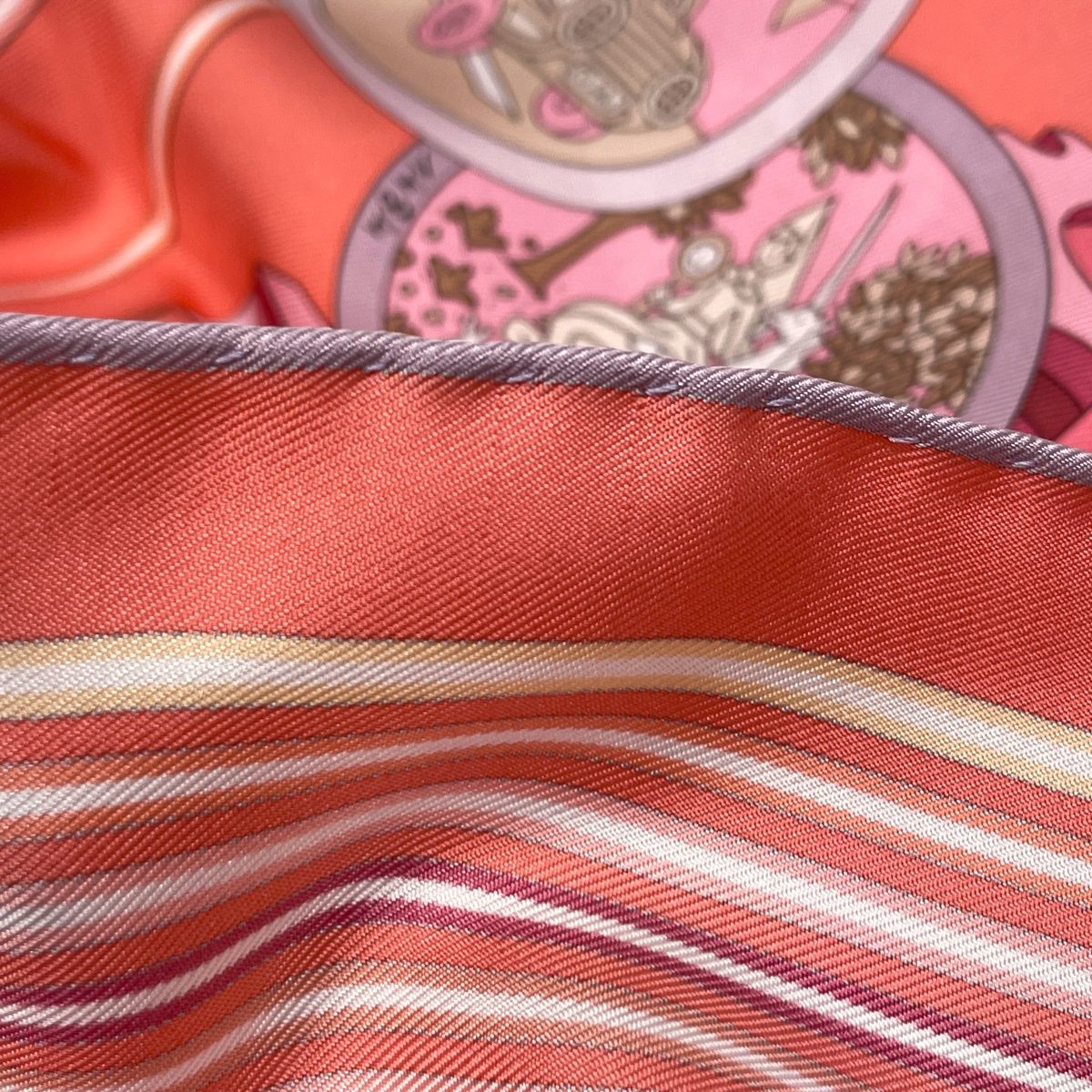  エルメス HERMES カレ 90 LE LABORATOIRE DU TEMPS 時の実験室 スカーフ シルク オレンジ ピンク マルチカラー レディース バンダナ スカーフ 小物