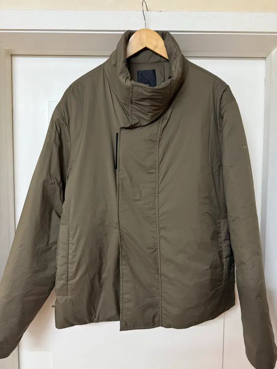 Givenchy ジバンシィ ロゴ ダウン アウター 50