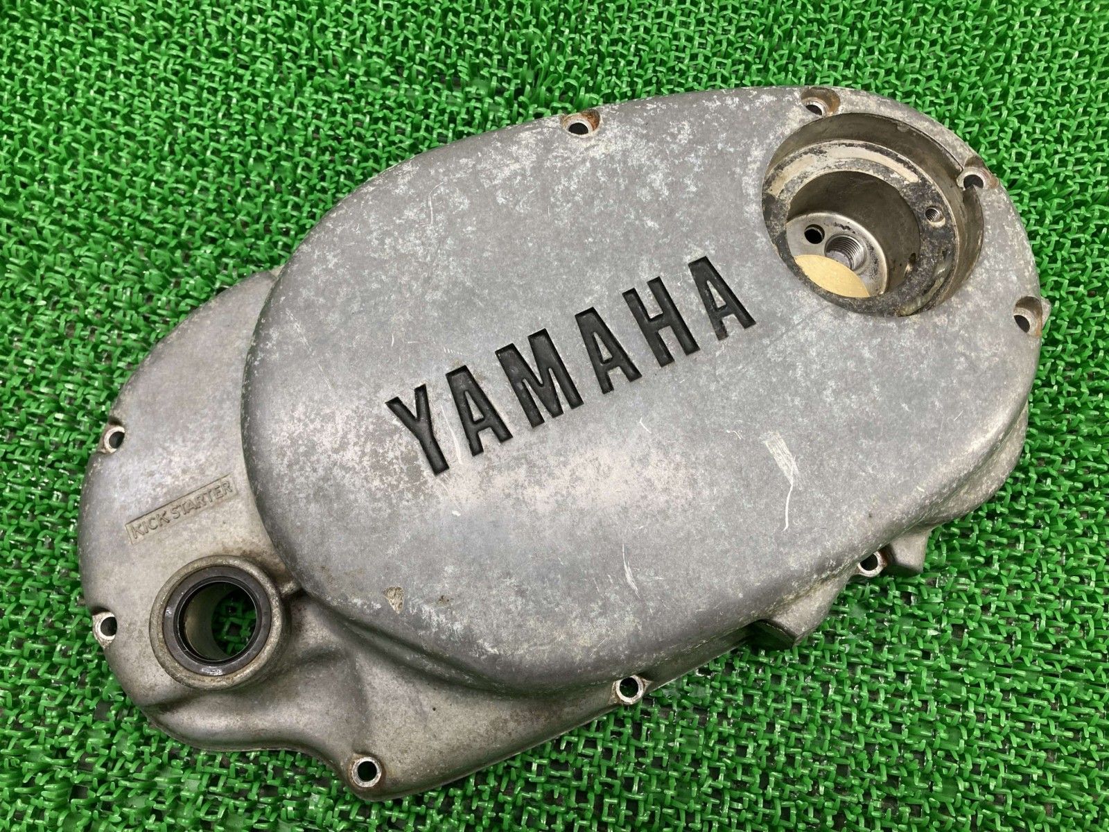 XS 650 エンジンカバー 25604 ヤマハ バイク 部品 クラッチカバー TX 当時物 ペイント素材に jG