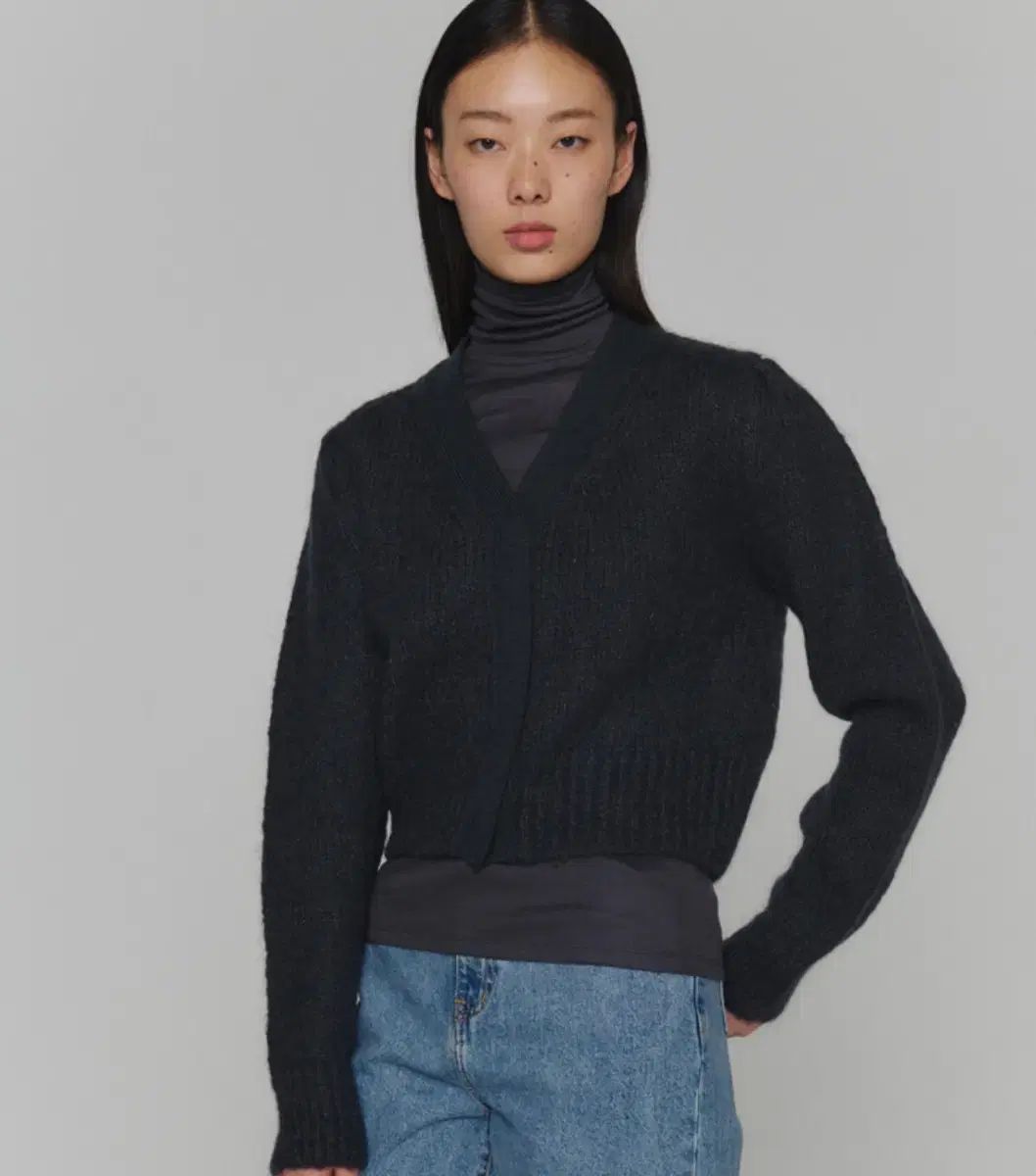 アモーメント グランドマスター カーディガン チャコール