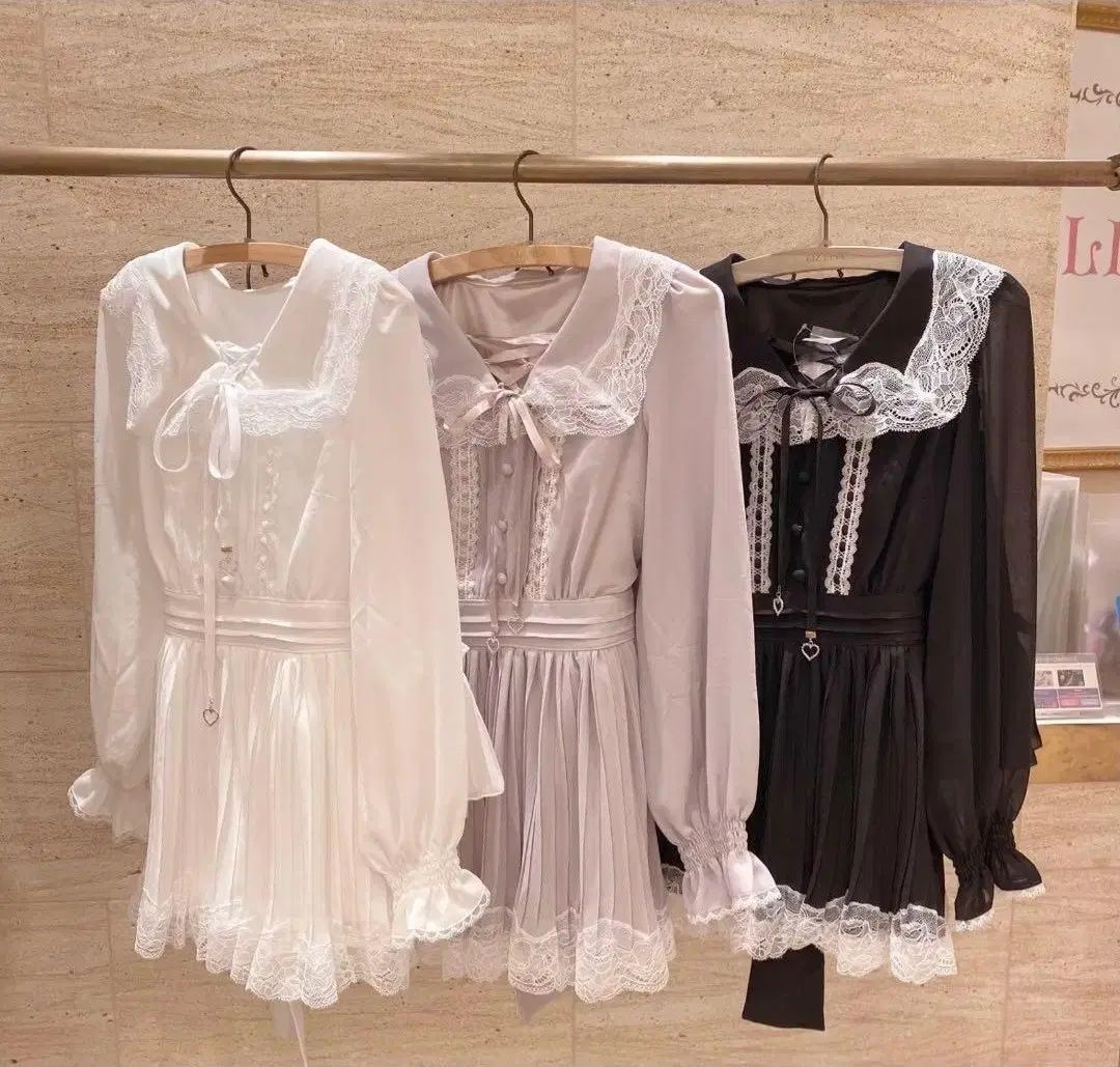 リズリサ ウール モダン レイ レース ONE PIECE