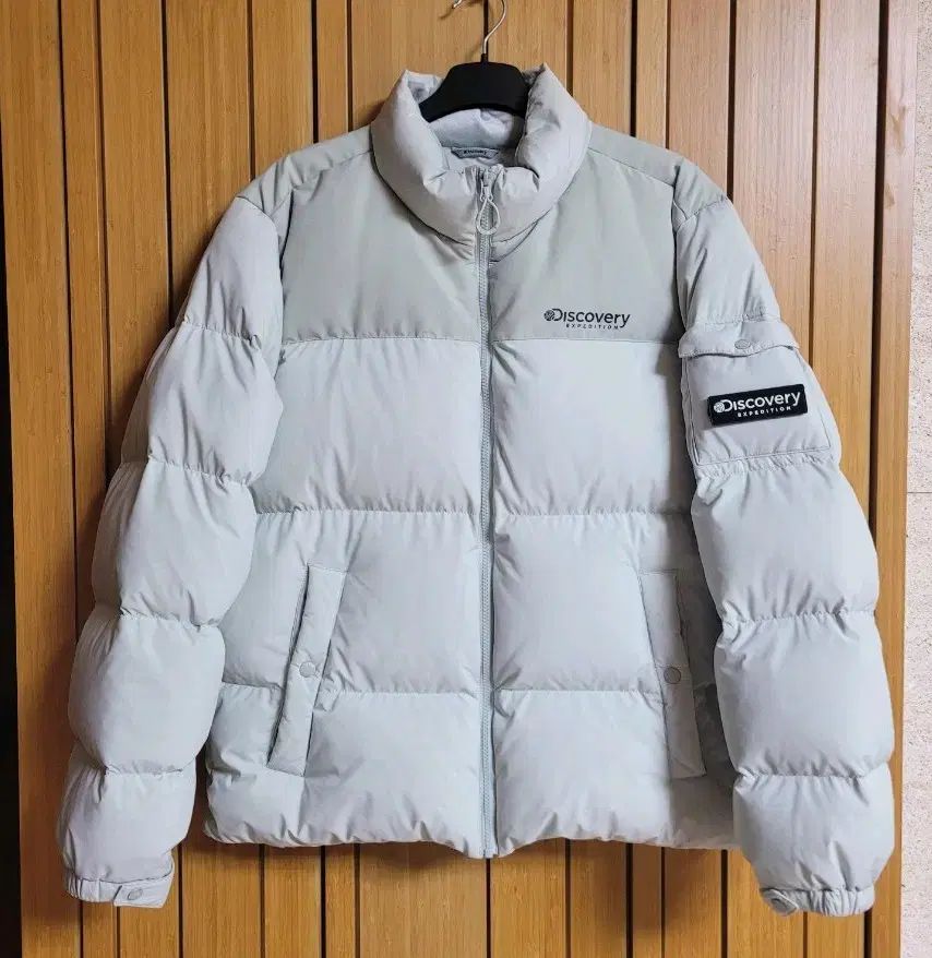 DISCOVERY メンズ 反射スローガン リー ダウンジャケット ショート