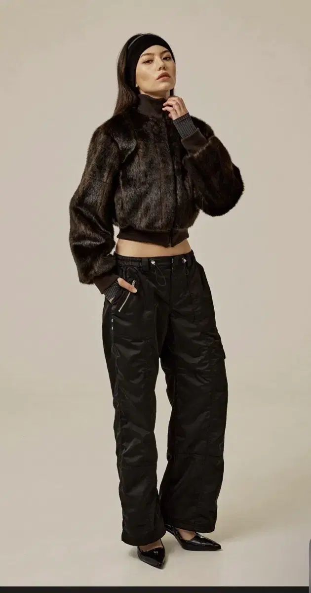 スリータイムズ サテン カーゴ パンツ ブラック