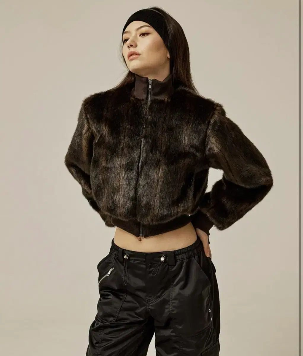 スリータイムズ サテン カーゴ パンツ ブラック