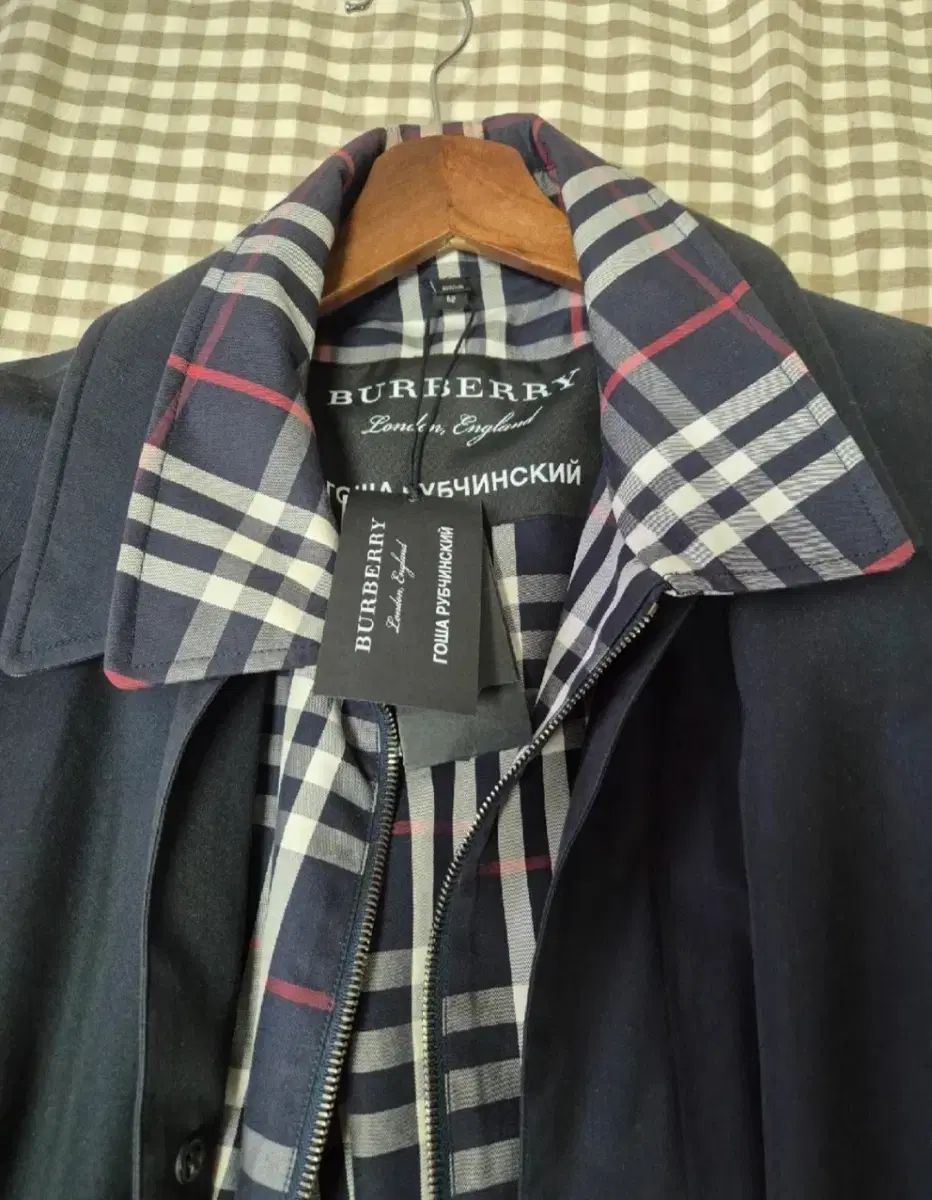 バーバリー ゴーシャラブチンスキー チェック コート