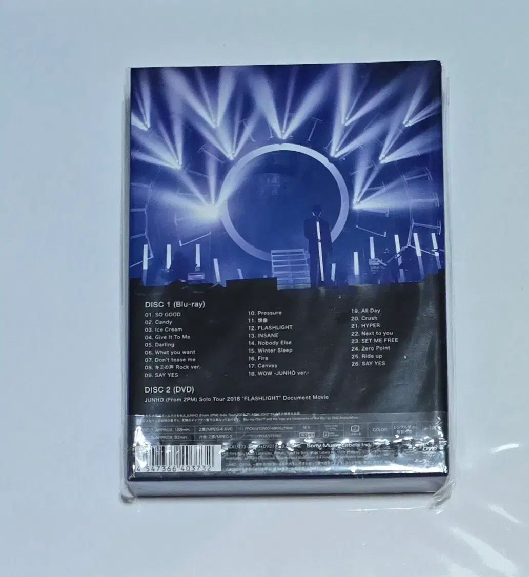イ・ジュノ(LEE JUNHO) FLASHLIGHTブルーレイ - メルカリ