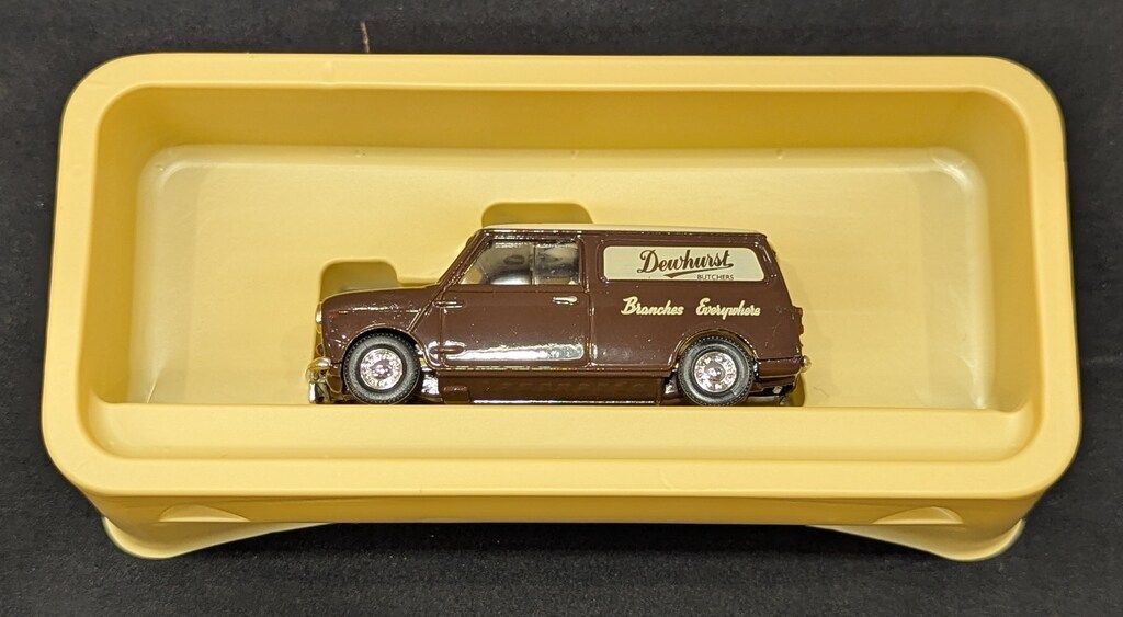 新品 3000セット限定 Vanguards 1:43 クラシックカー ミニカー 新品 3000セット限定 Vanguards 1:43 クラシックカー ミニカー 新品