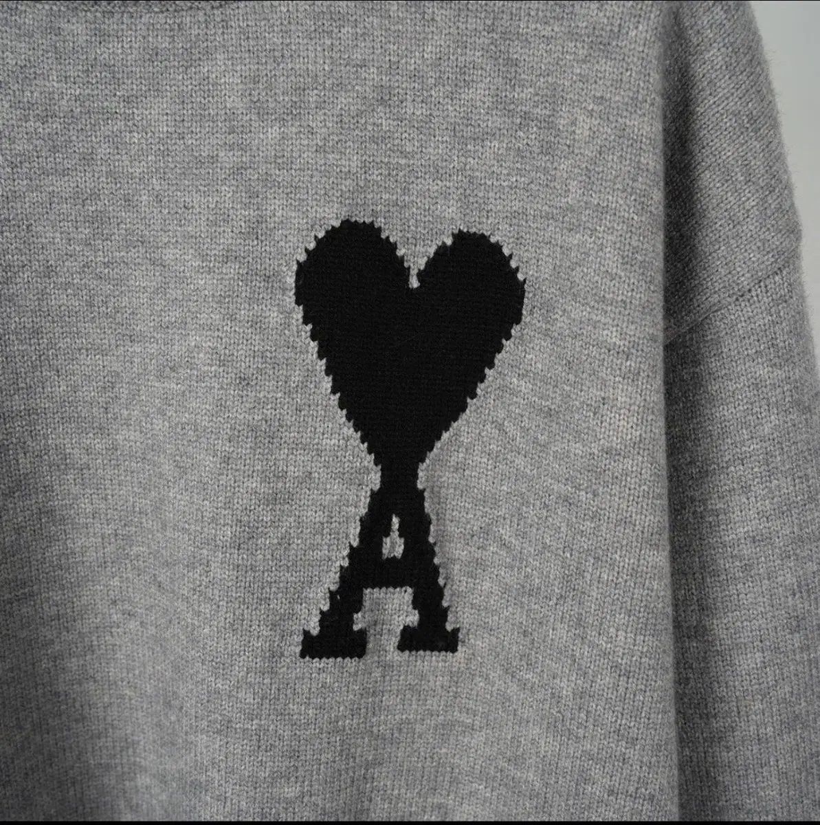 アミ ハート ロゴ グレー ニット セーター - メルカリ