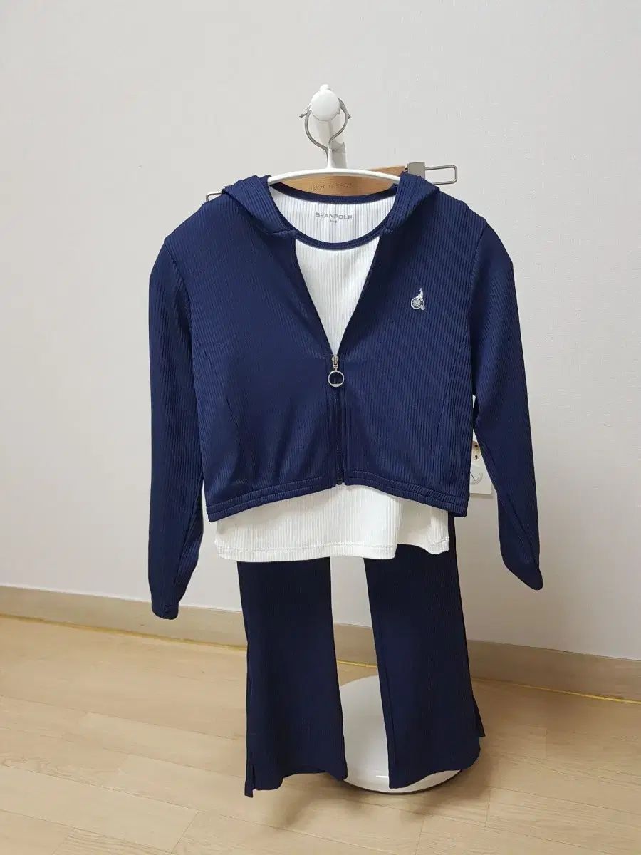 BEAN POLE ビーンポール キッズ ゴージ フード ジップアップ 上下セット 3 ps 140