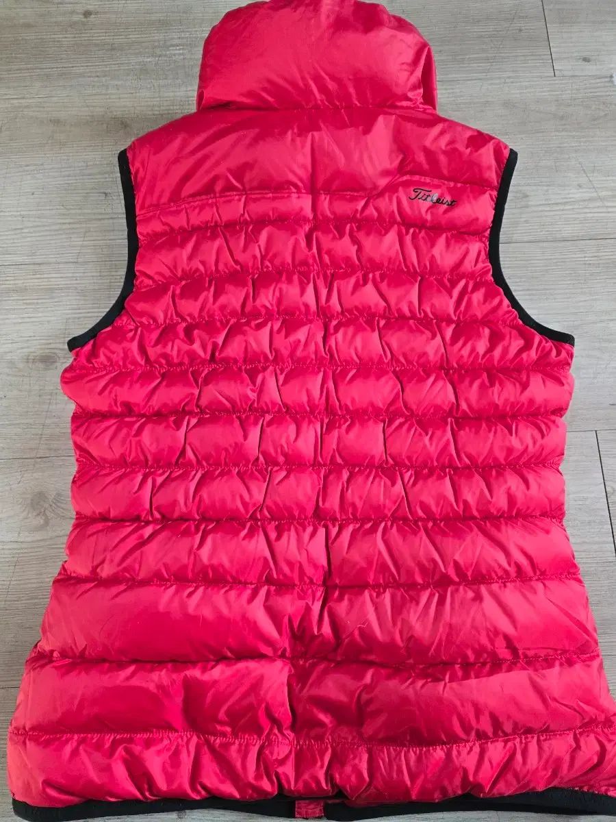 Titleist(タイトリスト) ゴルフ グースダウン ダウンベスト 85 - メルカリ