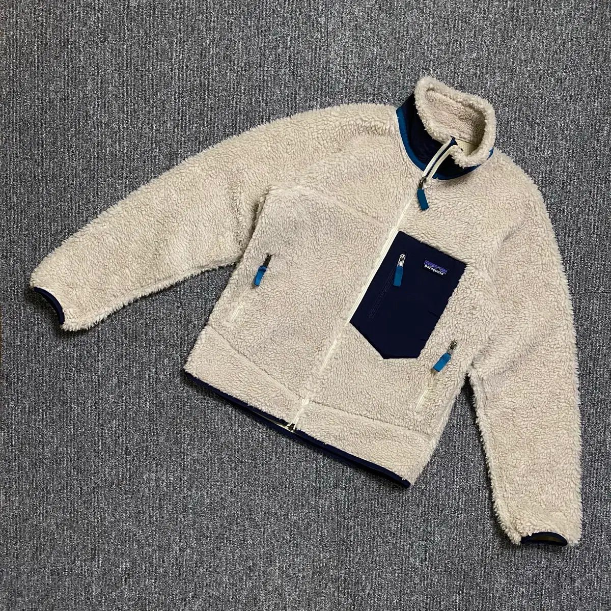 Patagonia Retro-X oatmeal