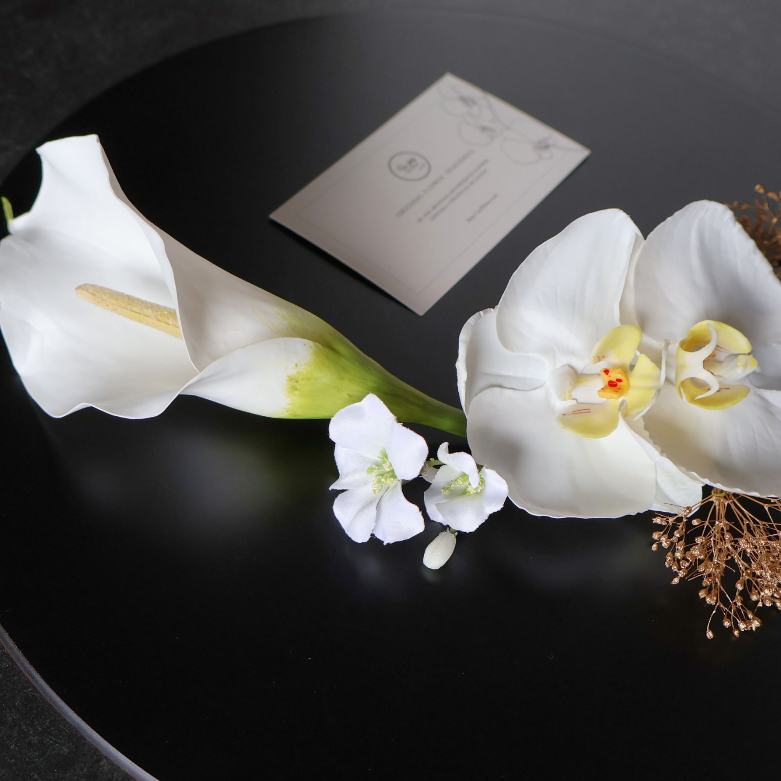 カラーと胡蝶蘭の髪飾り｜白無垢 色打掛