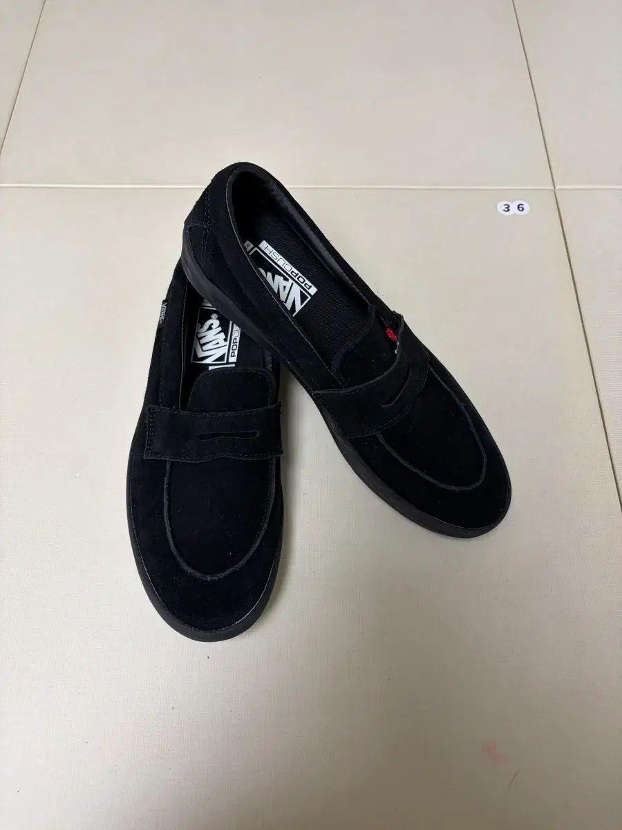 VANS ヴァンズ スウェード ローファー ブラック