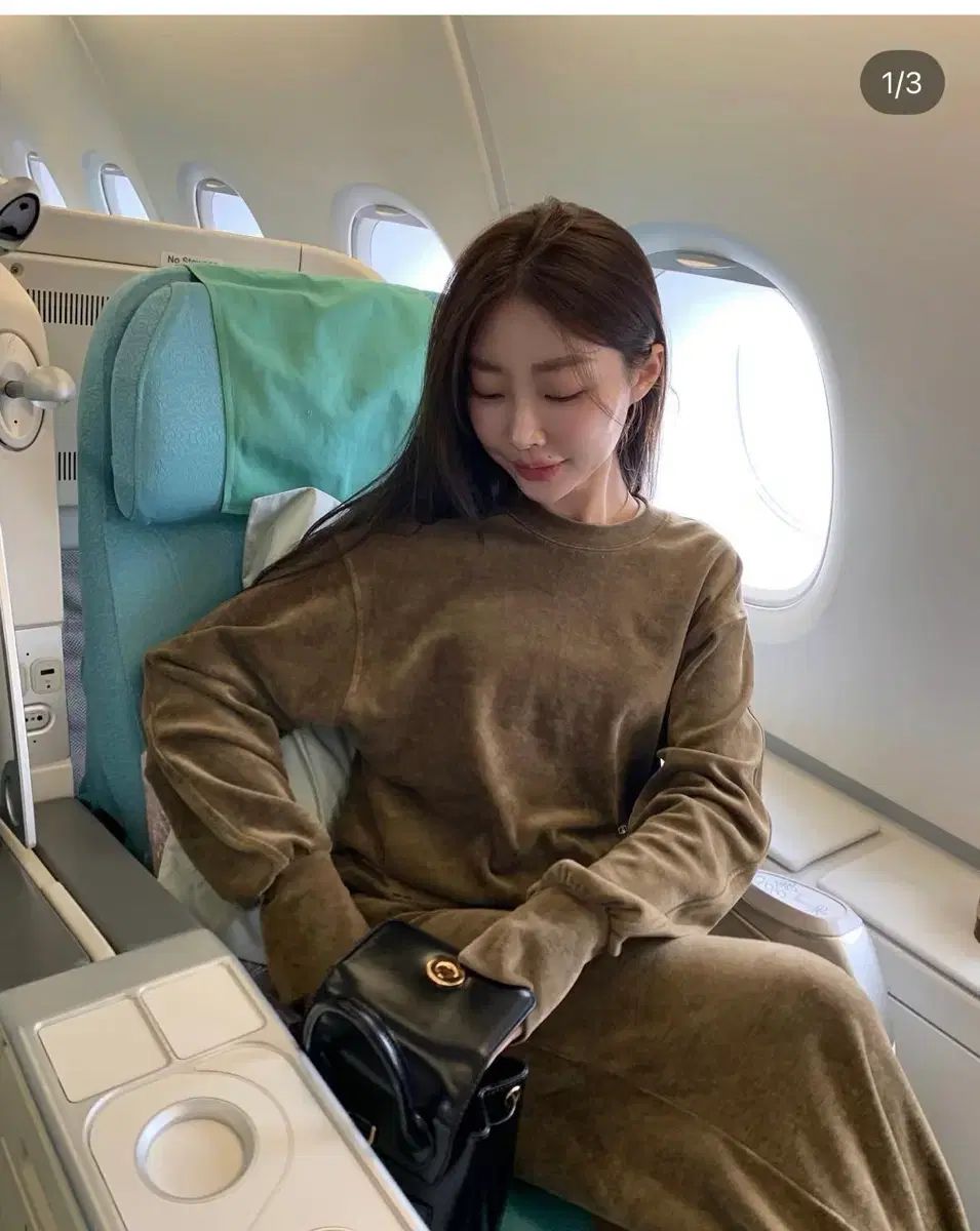 BRONN韓国通販ベロア セットアップ ネイビー