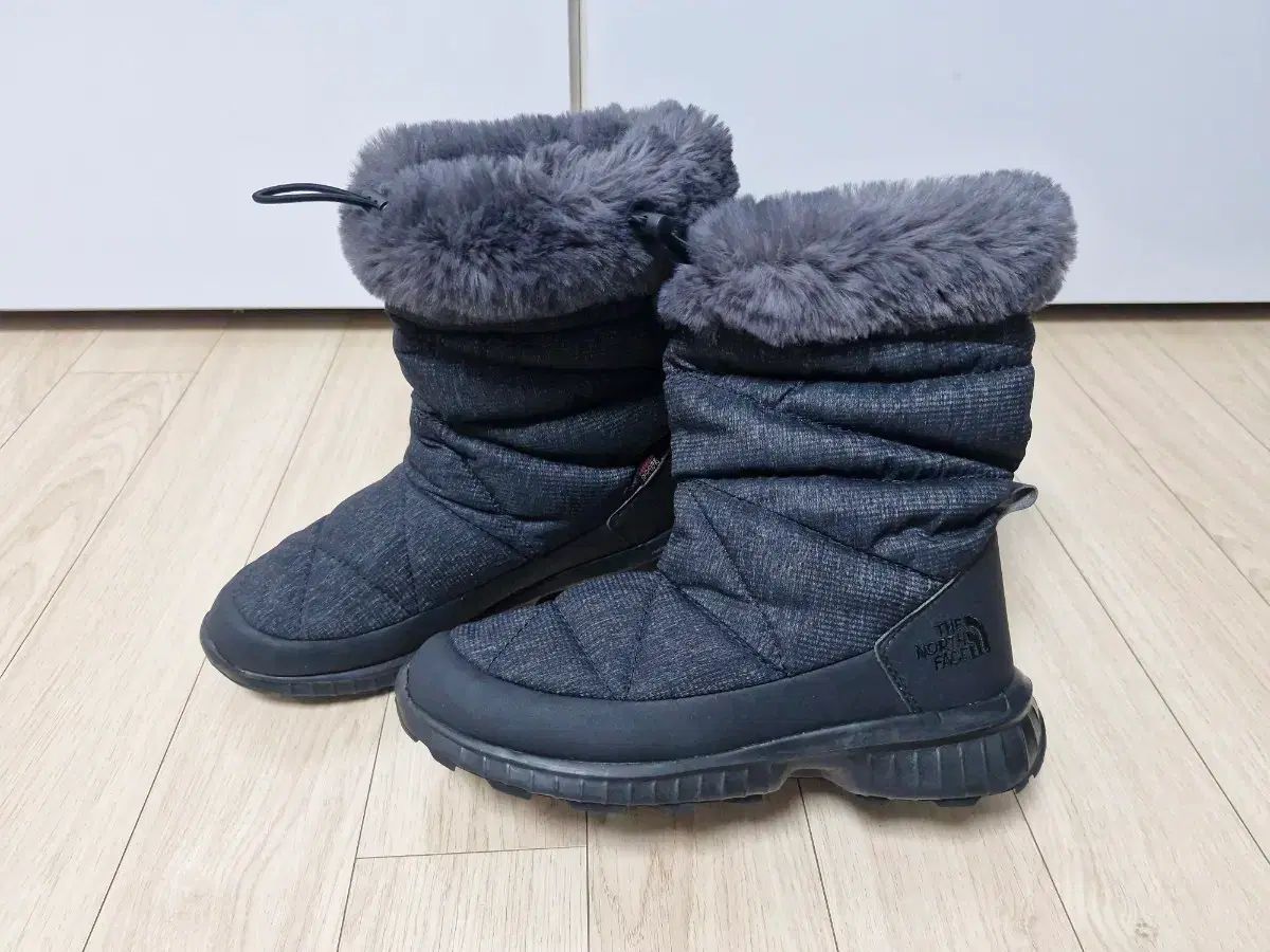 240 mm THE NORTH FACE ザノースフェイス ダウンブーツ 防寒用ブーツ