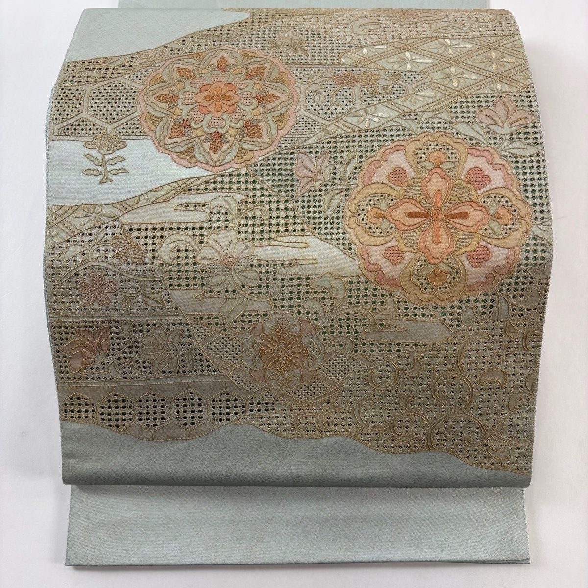 美品】 袋帯 秀品 華文 花唐草 刺繍 金彩 青灰色 お太鼓柄 正絹 【中古 