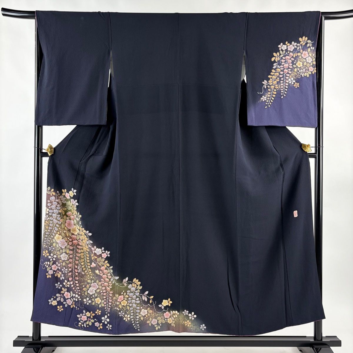 付下げ 身丈151 cm 裄丈64 M 袷 翠山工房 やまと 落款 草花 藤 金彩 絞り 濃紺 正絹 名品