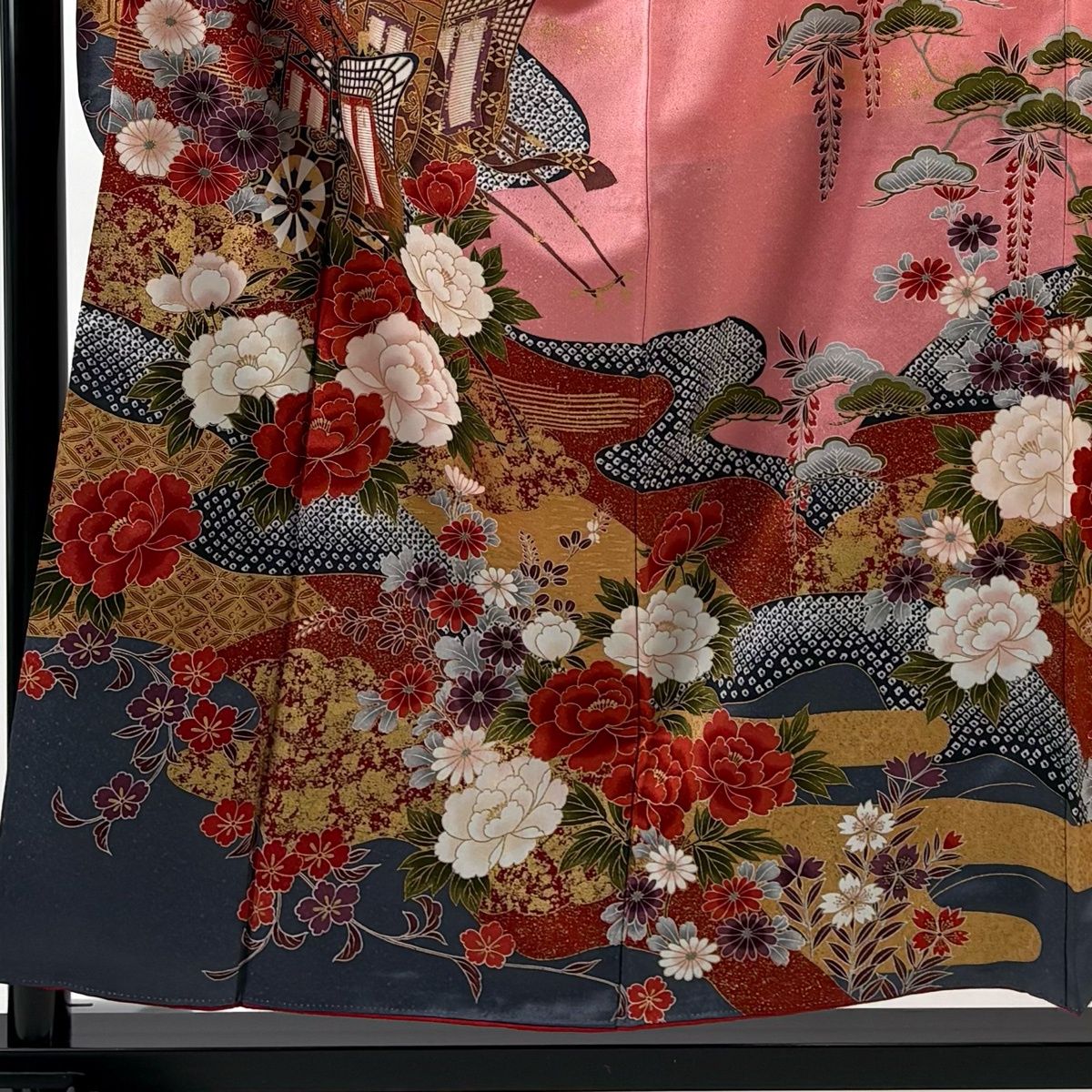 振袖 身丈155 cm 裄丈62.5 S 袷 御所車 牡丹 金彩 ピンク 正絹 秀品