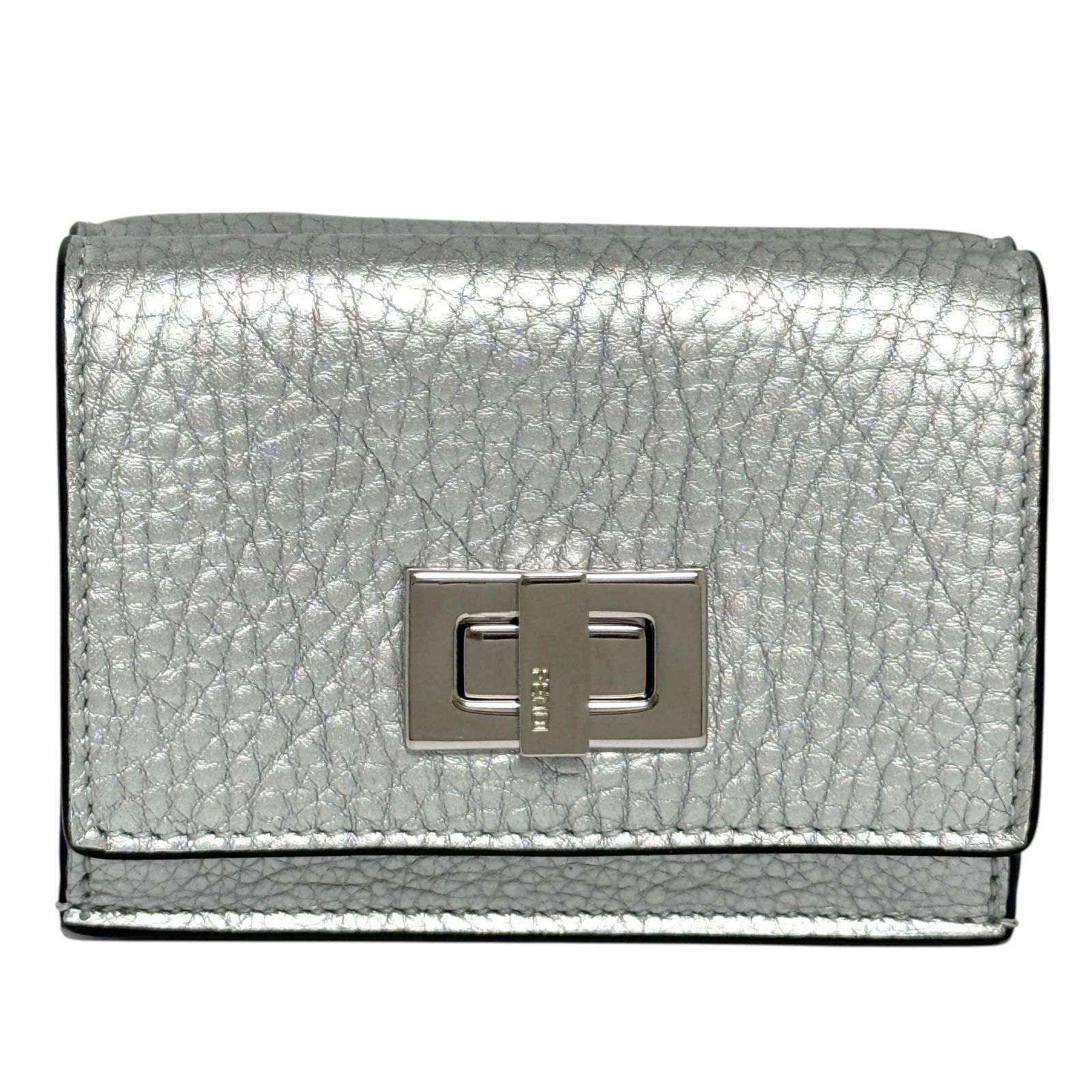 フェンディ レディース ピーカブー マイクロ 三つ折り 財布 ♥判断品 銀色