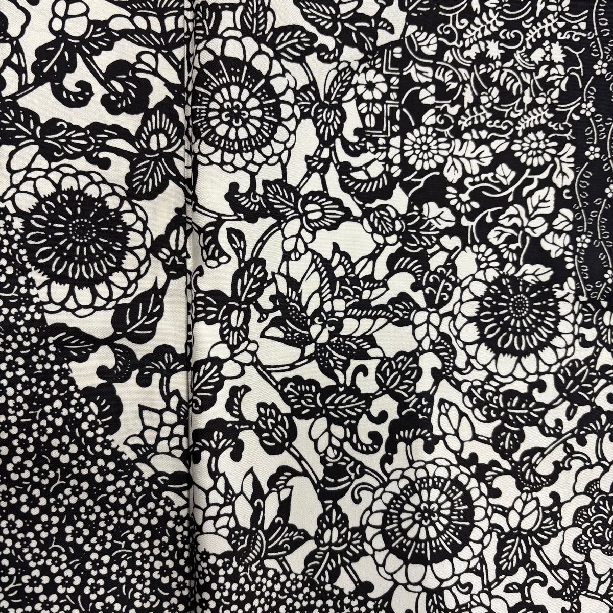  訪問着 身丈155.5 cm 裄丈63 S 袷 大島紬地 証紙 花唐草 草花 灰白 正絹 名品 訪問着 付け下げ 着物