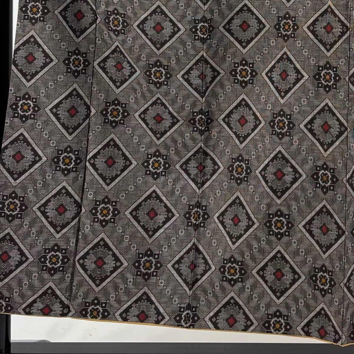 紬 身丈153 cm 裄丈63.5 S 袷 菱 幾何学 灰茶 正絹 名品