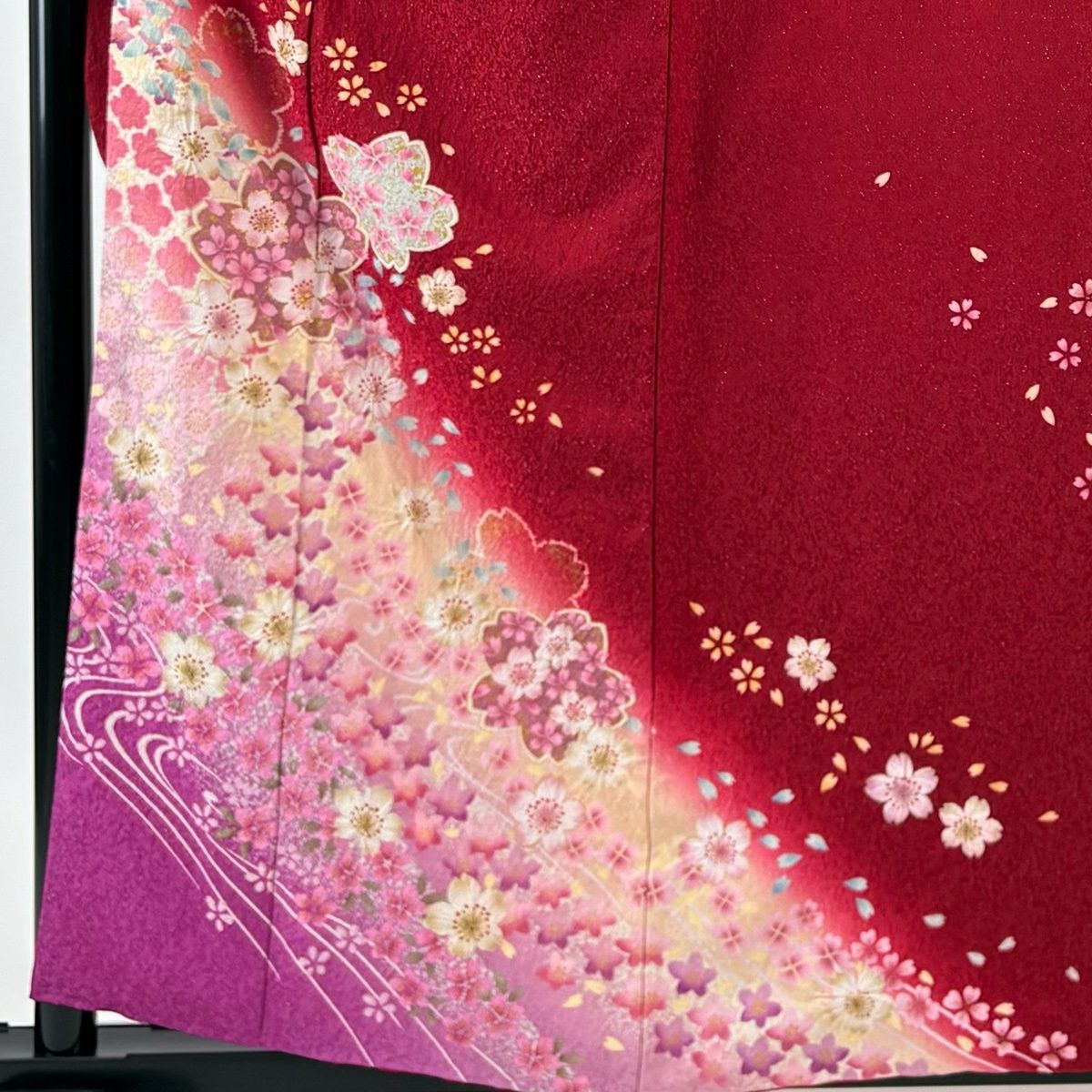振袖 身丈159 cm 裄丈65.5 M 袷 桜 流水 絞り 銀通し 赤 正絹 名品