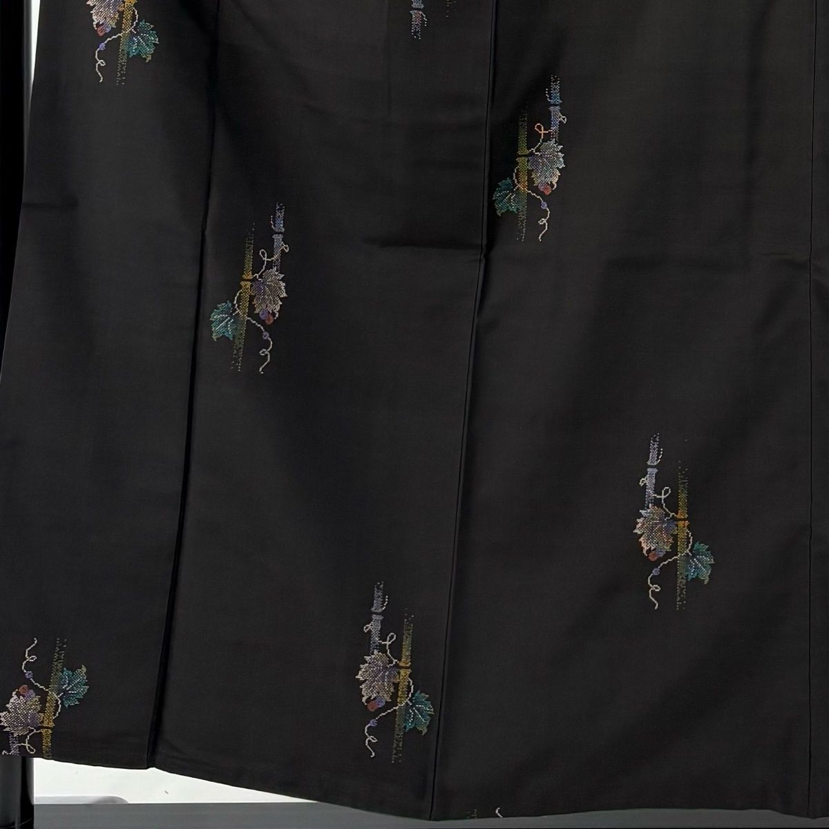 大島紬 身丈156.5 cm 裄丈66 M 袷 純泥染 証紙 葡萄 黒灰 正絹 名品