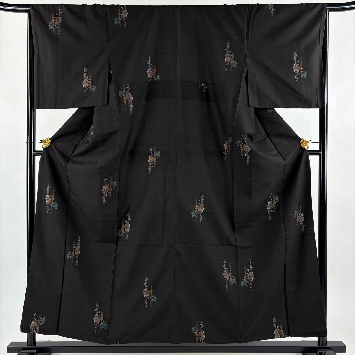 大島紬 身丈156.5 cm 裄丈66 M 袷 純泥染 証紙 葡萄 黒灰 正絹 名品