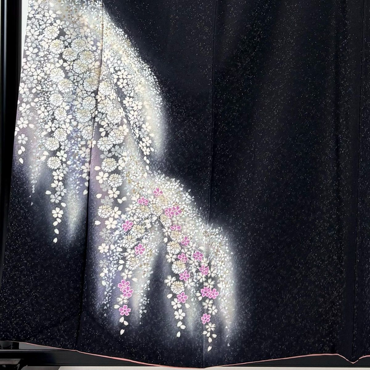 付下げ 身丈160 cm 裄丈67 M 袷 桂由美 落款 枝垂れ桜 金銀彩 銀通し 黒 正絹 名品