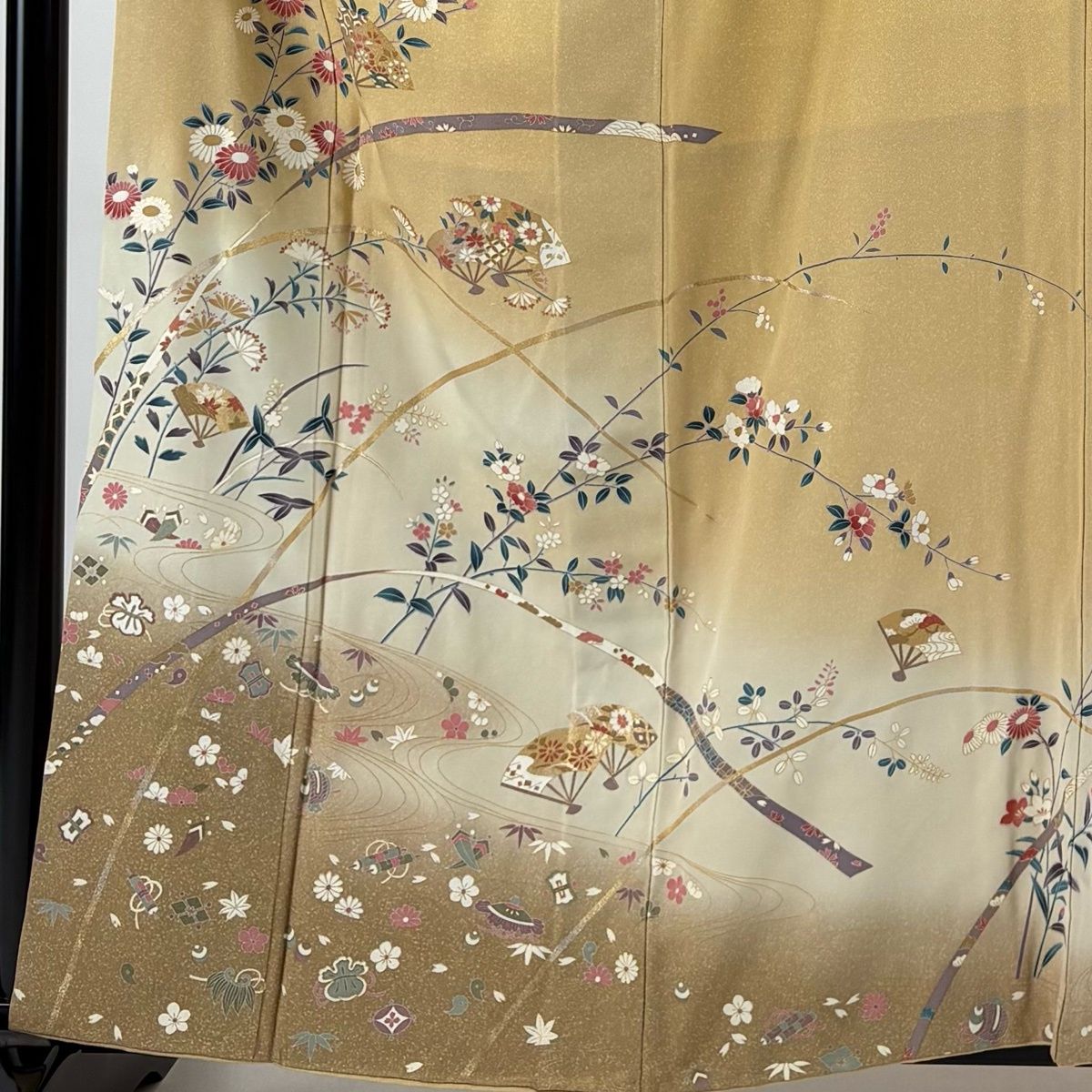 訪問着 身丈160 cm 裄丈65 M 袷 草花 扇 金銀彩 ぼかし ベージュ 正絹 名品