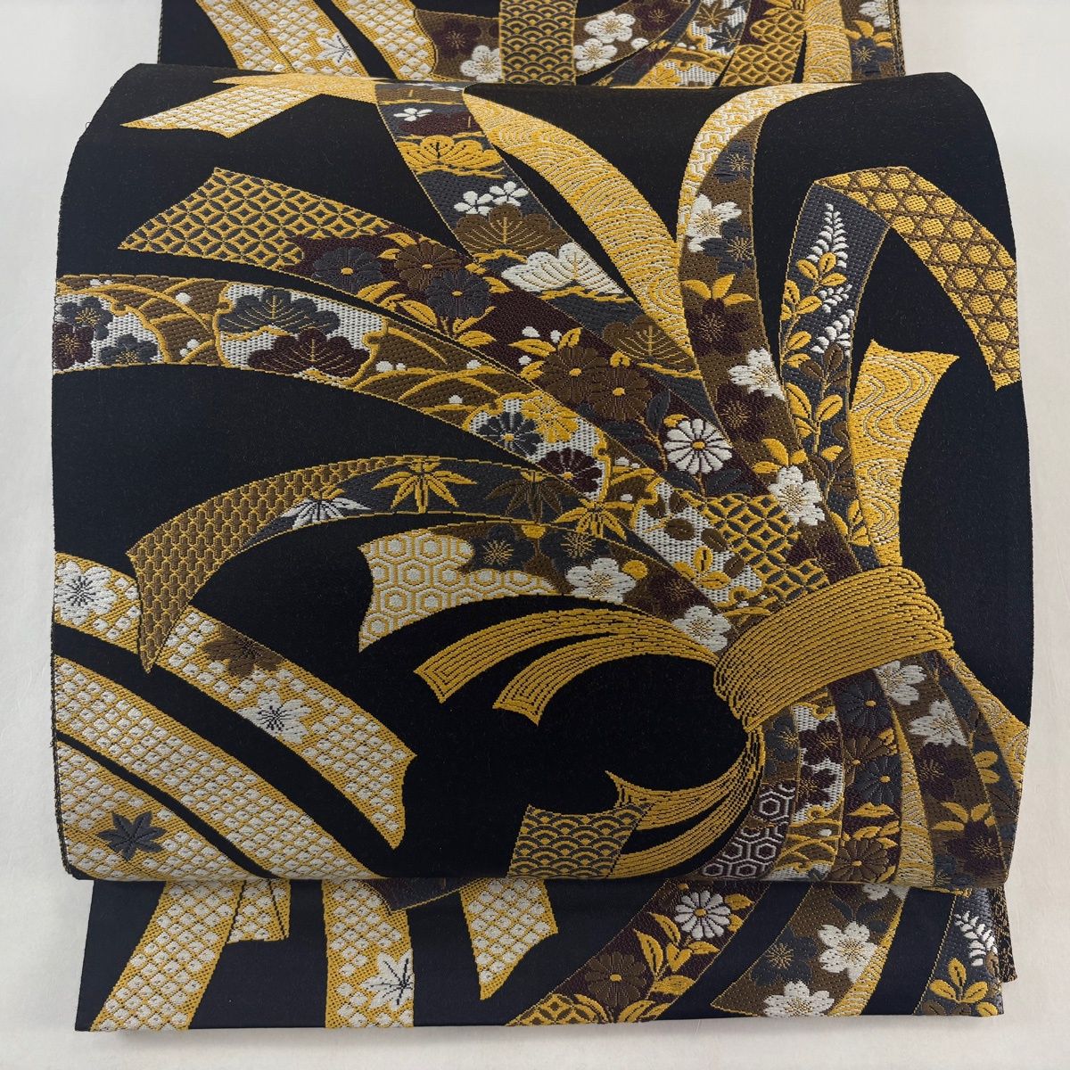 美品】 袋帯 名品 柿渋染 束ね熨斗 松竹梅 黒 全通 正絹 【中古