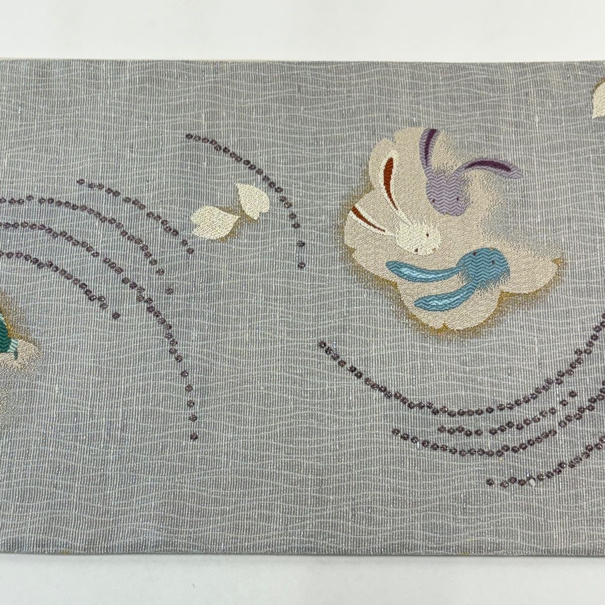 袋帯 名品 うさぎ 桜 箔 銀糸 灰色 六通 正絹 【中古】 - メルカリ