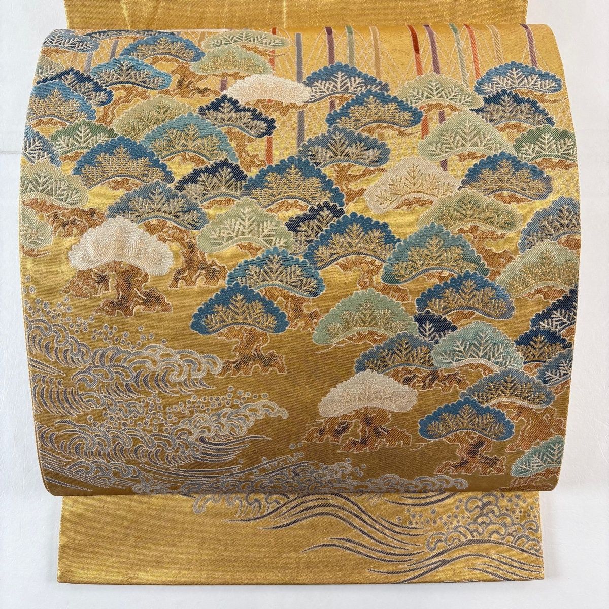 美品】 袋帯 名品 熊谷好博子 落款 松 波頭 金糸 箔 金色 お太鼓柄