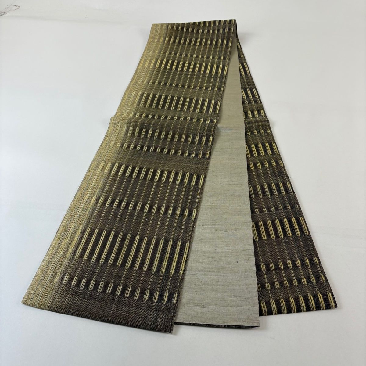  袋帯 名品 落款 みなみ修郎 幾何学模様 縞模様 灰色 全通 正絹 袋帯 帯