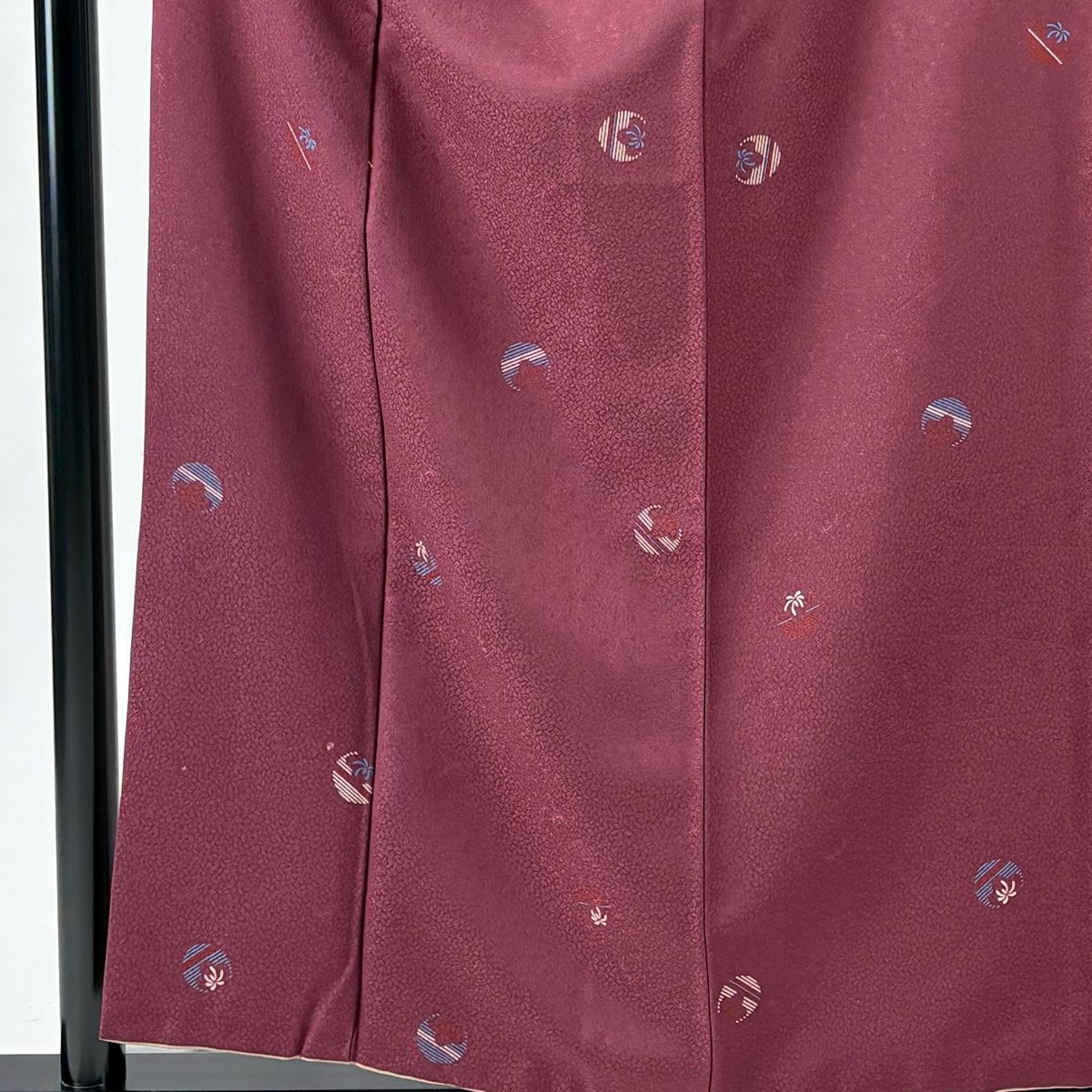 小紋 身丈157.5 cm 裄丈62 S 袷 大久保玄才 落款 鞠 地紋 紫 正絹 名品