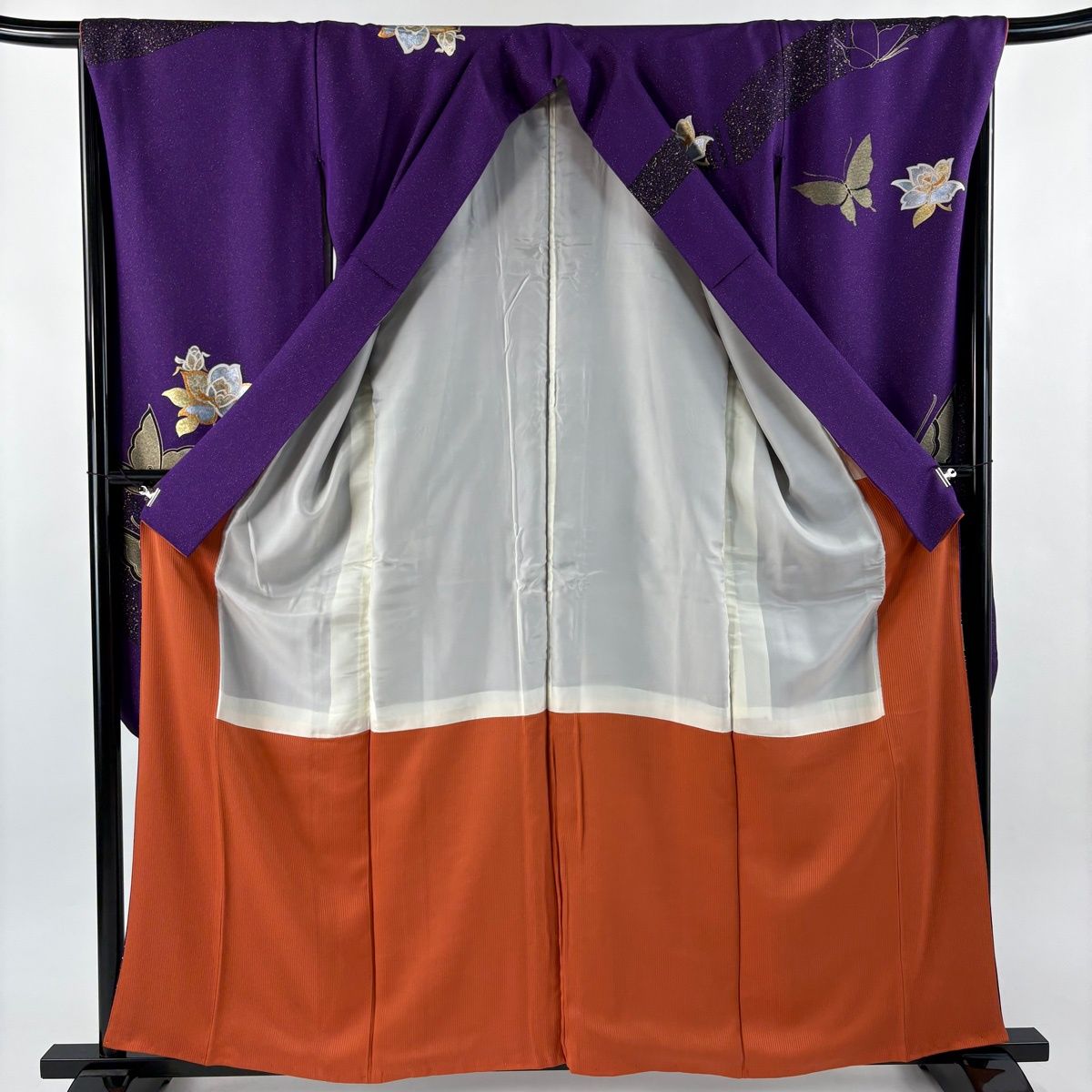  振袖 身丈160 cm 裄丈67.5 L 袷 草花 蝶 金通し 金銀彩 紫 正絹 名品 振袖 着物