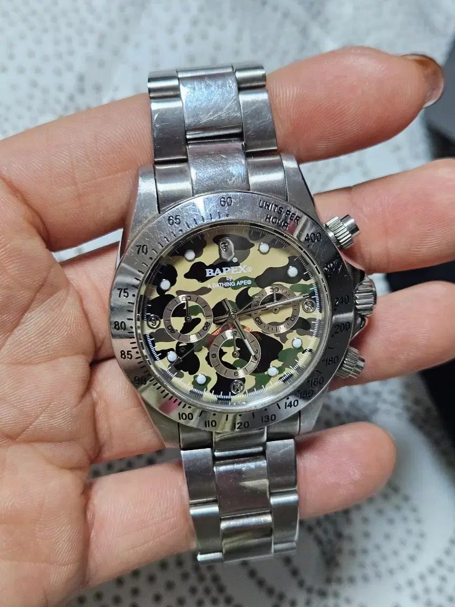 アベイシングエイプ メタル時計