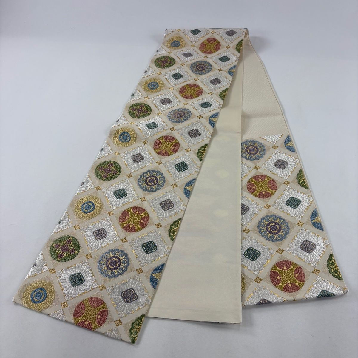 美品】 袋帯 名品 浮線綾文 花菱 金糸 箔 ベージュ 六通 正絹 【中古