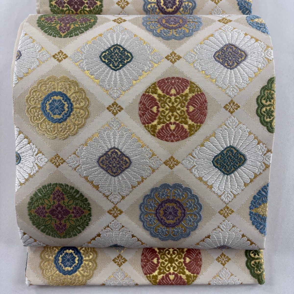 美品】 袋帯 名品 浮線綾文 花菱 金糸 箔 ベージュ 六通 正絹 【中古