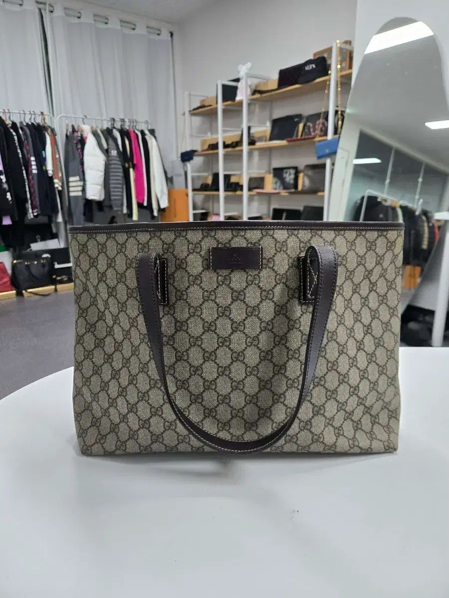 A級コンディション グッチ シグネチャージャガード トートバッグ