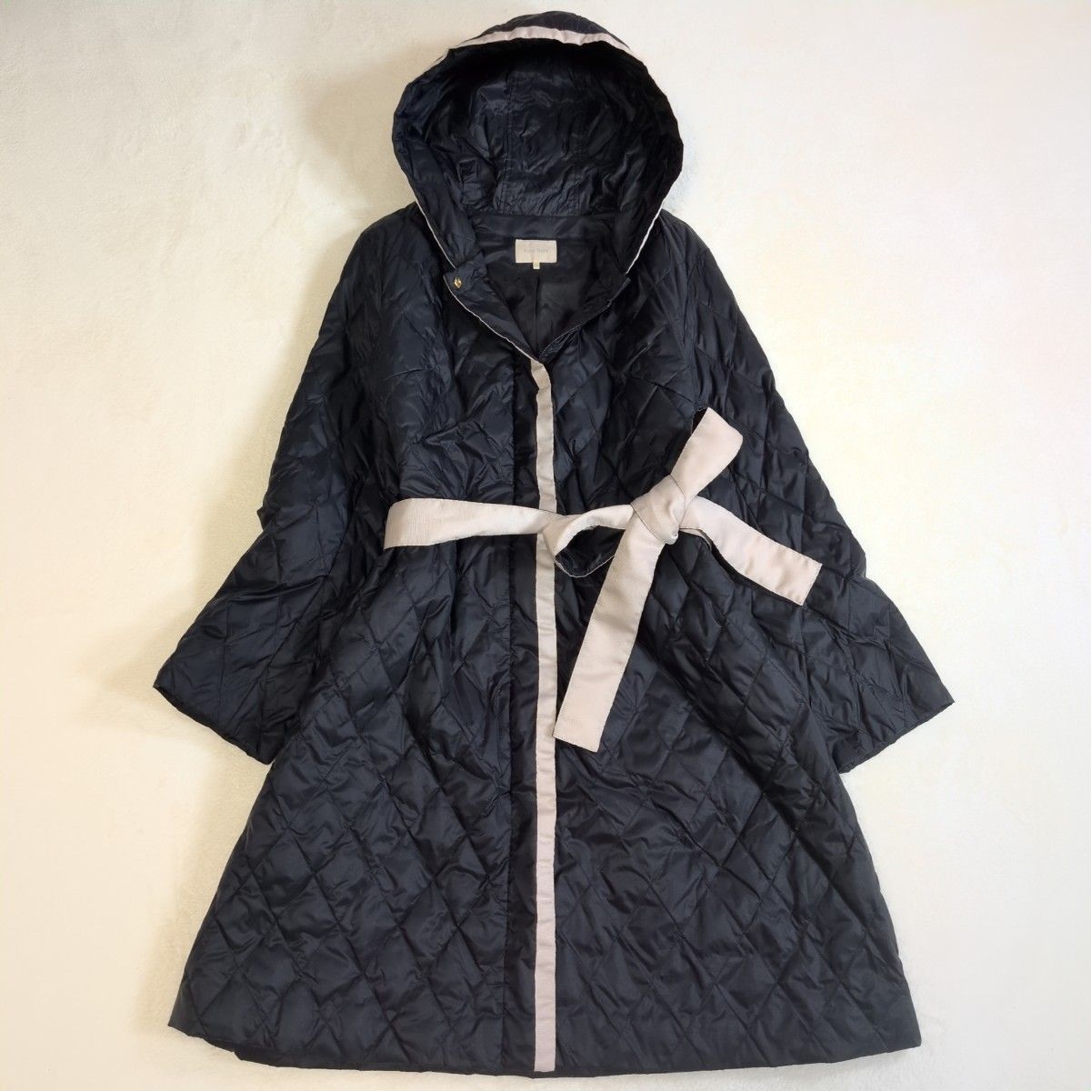 新品　タグ　ローズティアラ配色　ダイヤ　キルティング　黒　ダウンコート 2way 近年モデル✨Rose Tiara ローズティアラ 配色ダイヤキルトダウンコート