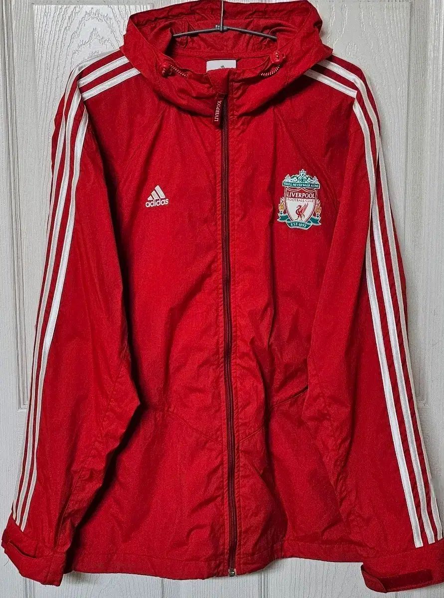 105 09-10 リヴァプール アディダス ウィンドブレーカー