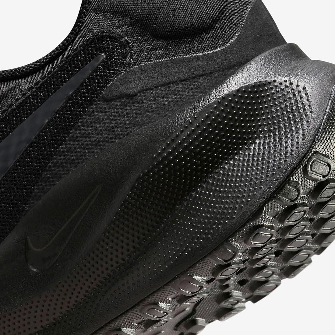 7 Revolution レボリューション ブラック|オフノワール ナイキ FB 8501-001 日本