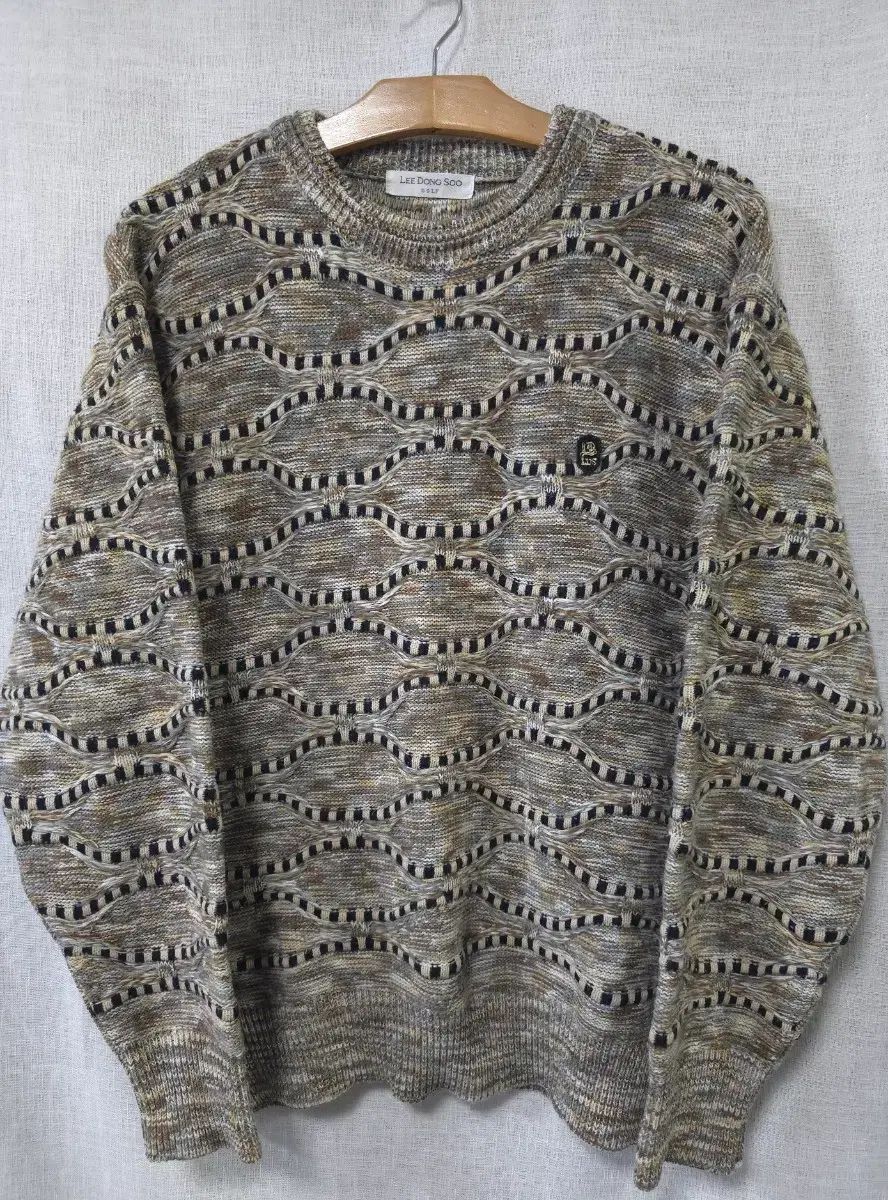 イ ドンス ゴルフ MISSONI ミッソーニ 立体 ツイスト ウール ニット 長袖 Tシャツ メンズ 100 リムノス