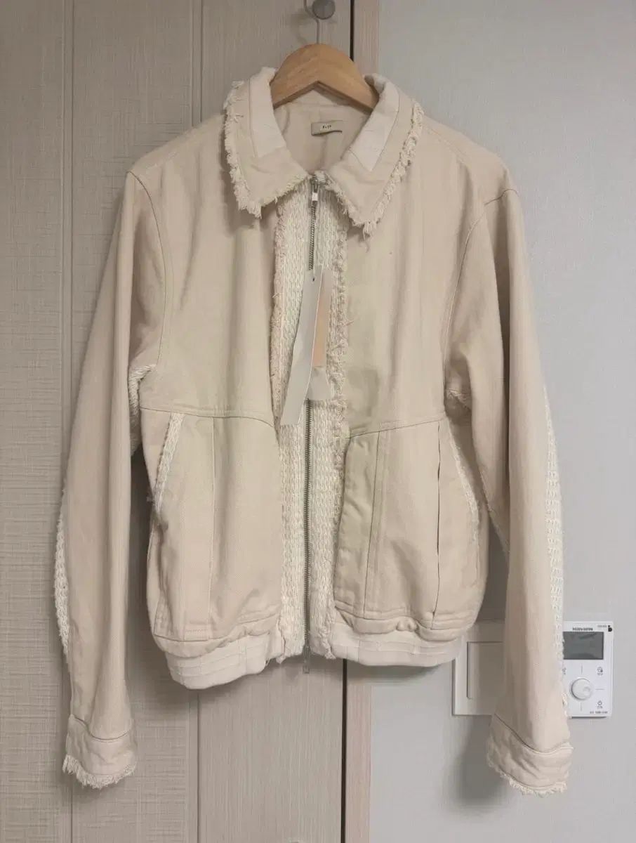 2 xlim ep 4 02 ジャケット