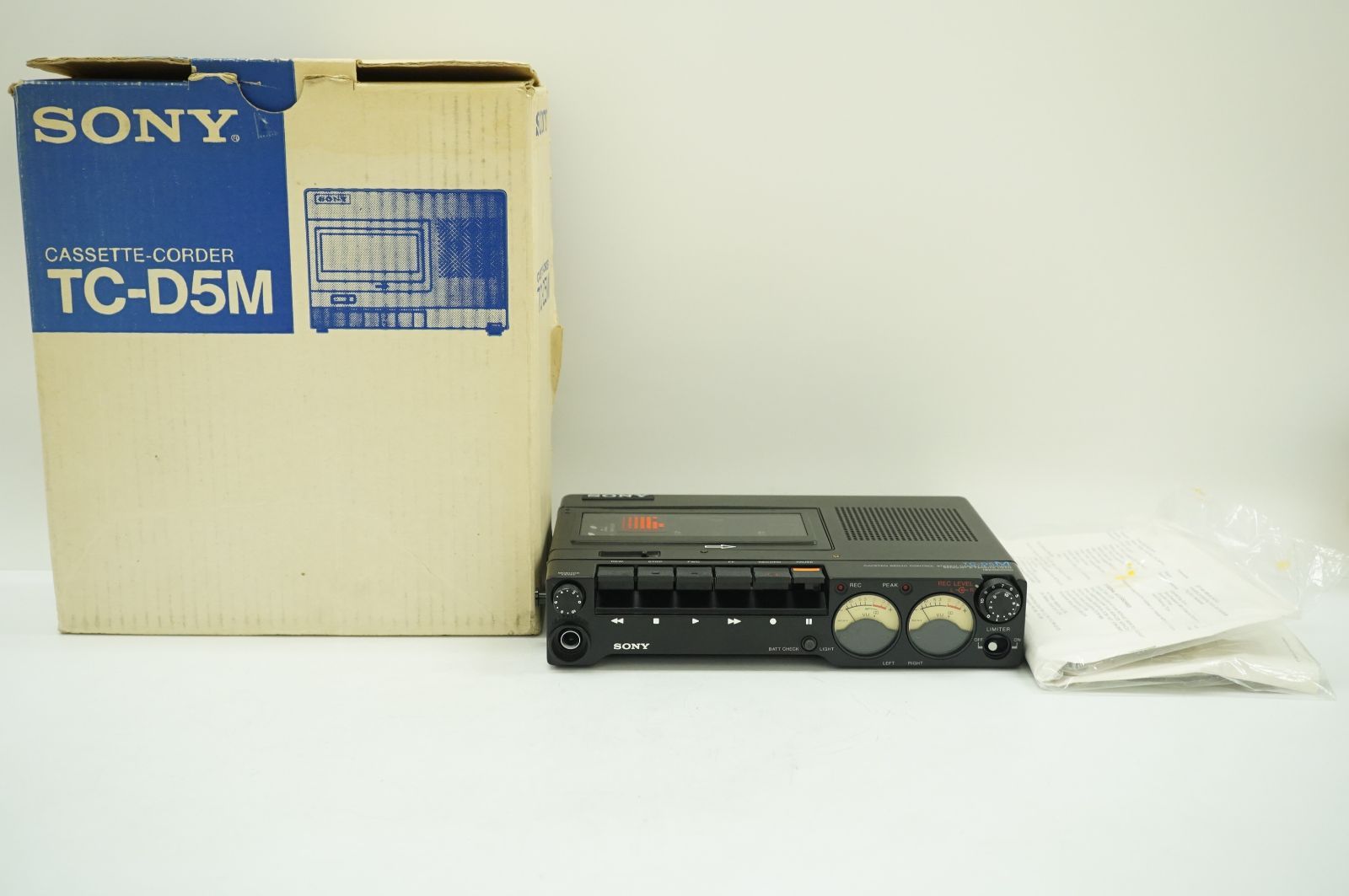 SONY TC-D5M ポータブルカセットプレーヤー 動作未確認 現状渡し SONY TC-D5M ポータブルカセットプレーヤー 動作未確認 現状渡し 動作
