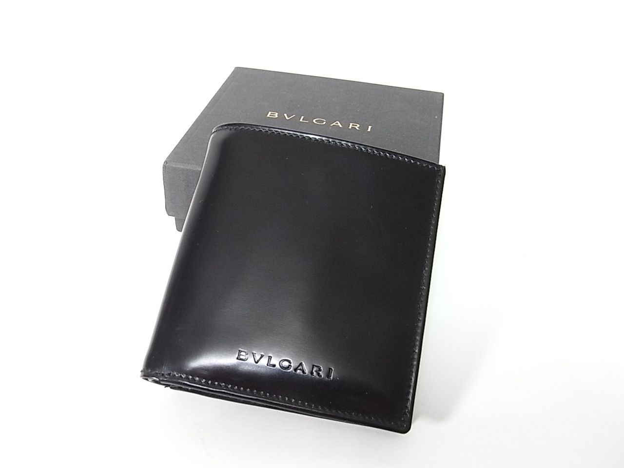 BVLGARI ブルガリ ブラックレザー製二つ折り財布 小銭入れ付き ♥訳アリ