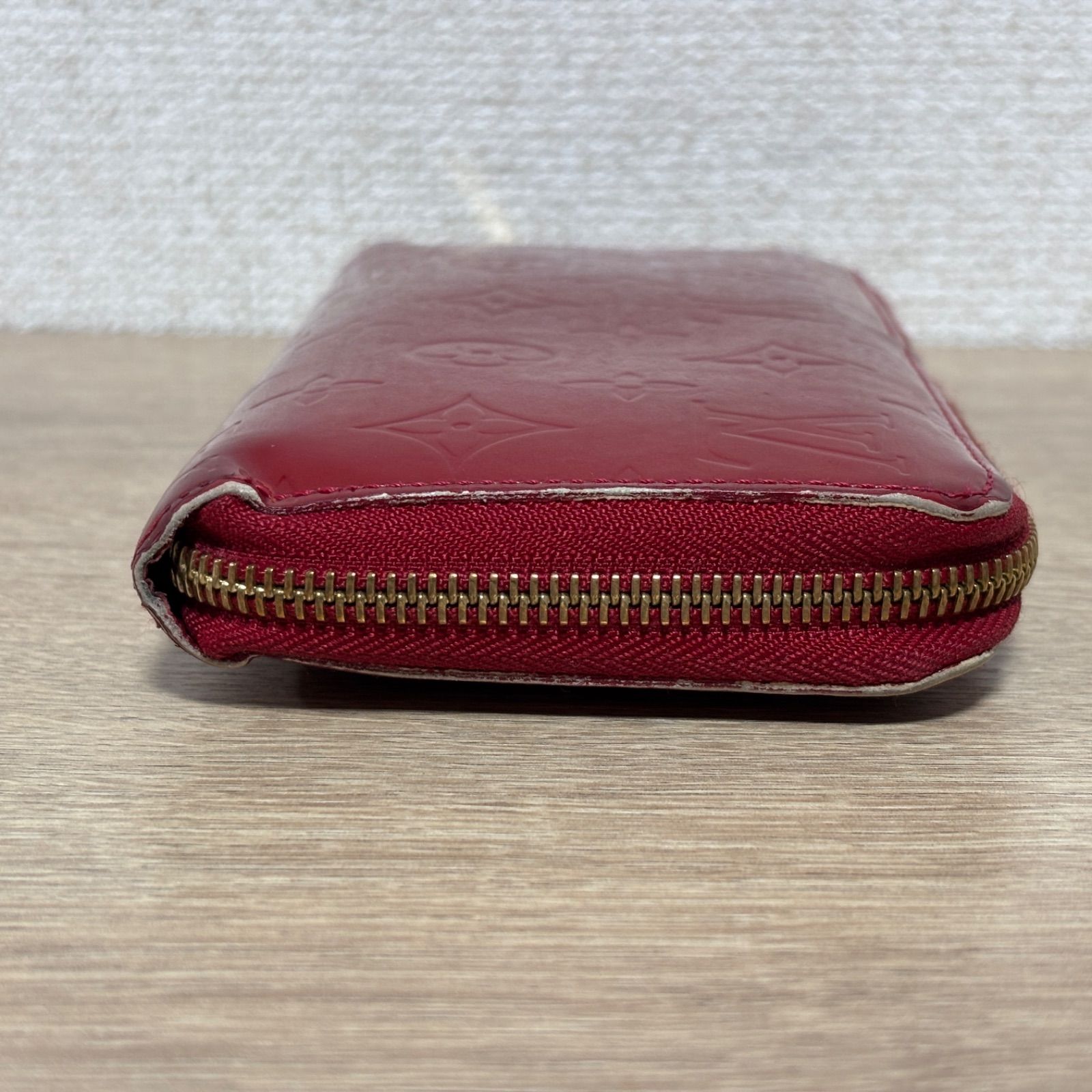 LOUIS VUITTON ルイヴィトン モノグラム ヴェルニ ジッピーウォレット