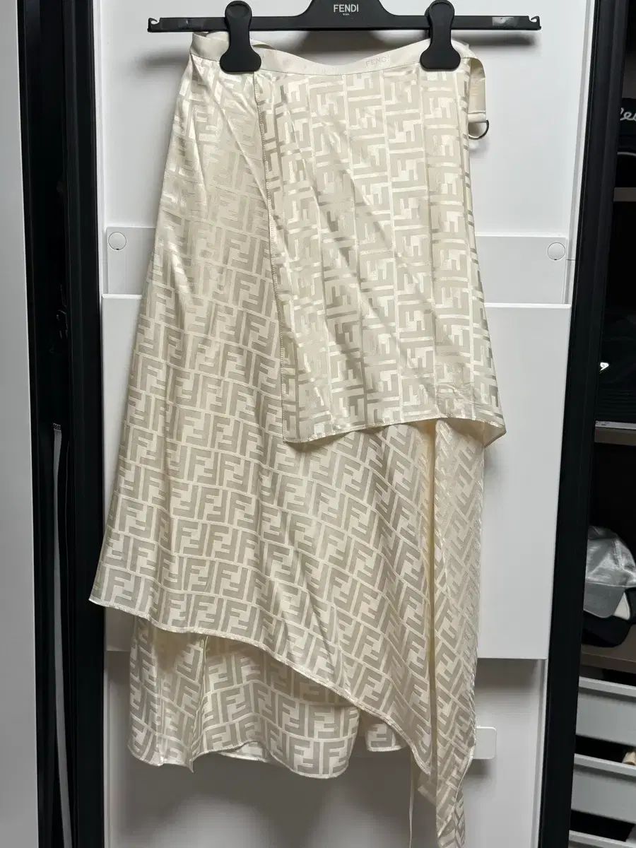 FENDI フェンディ シルク スカート